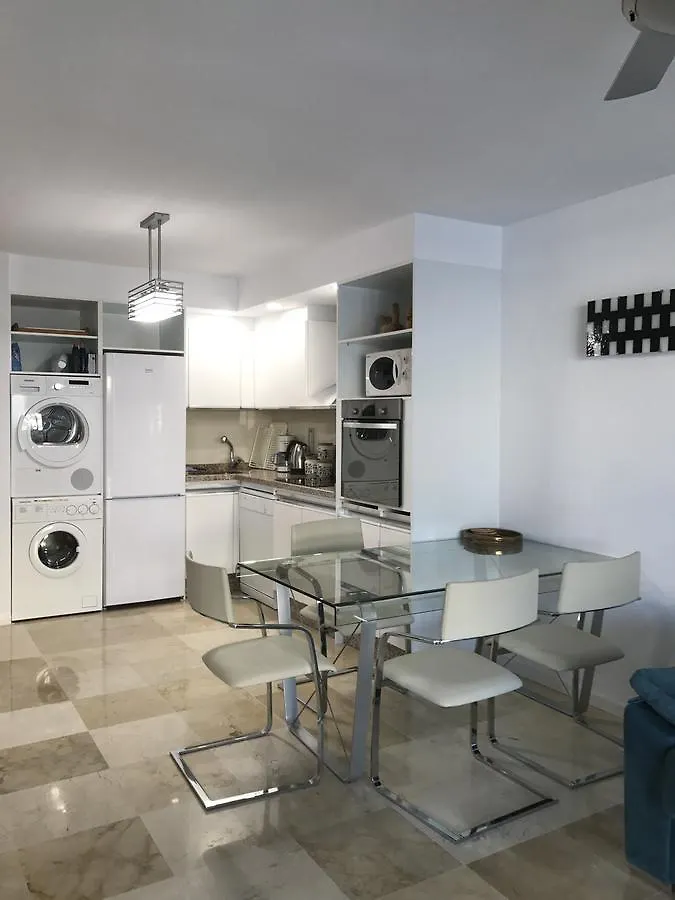 Marbella 2000 Elegant Apartment